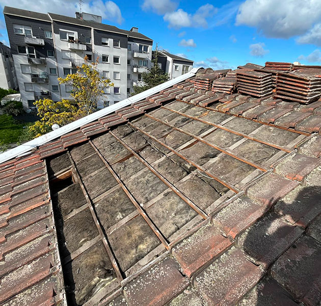 Réparation et rénovation de toiture à Montfermeil (93370) en Seine-Saint-Denis (93)
